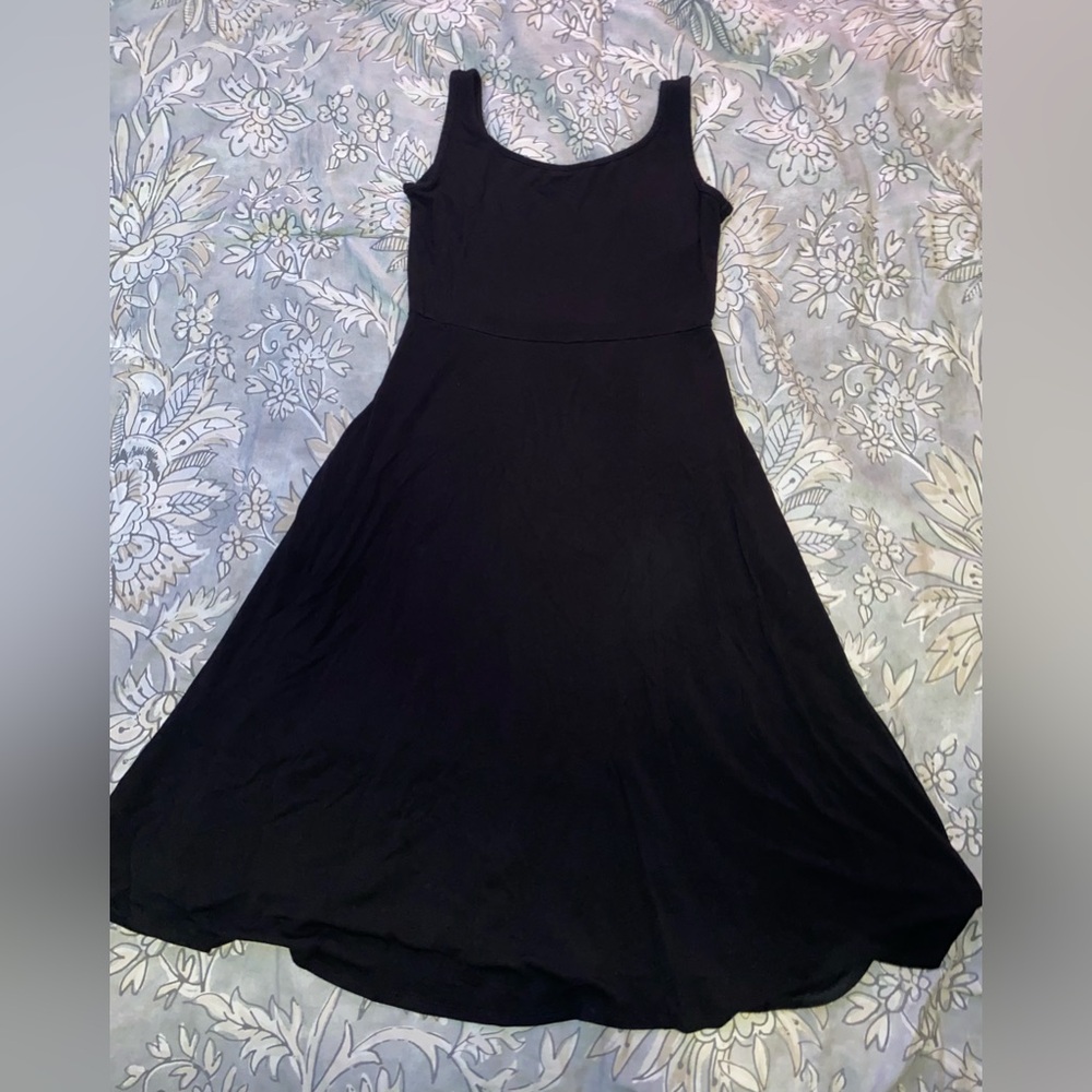 size S Olivia Rae black flowy dress